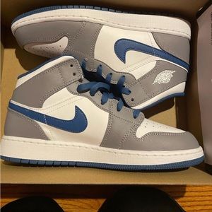 Meet your Posher, Mohammed